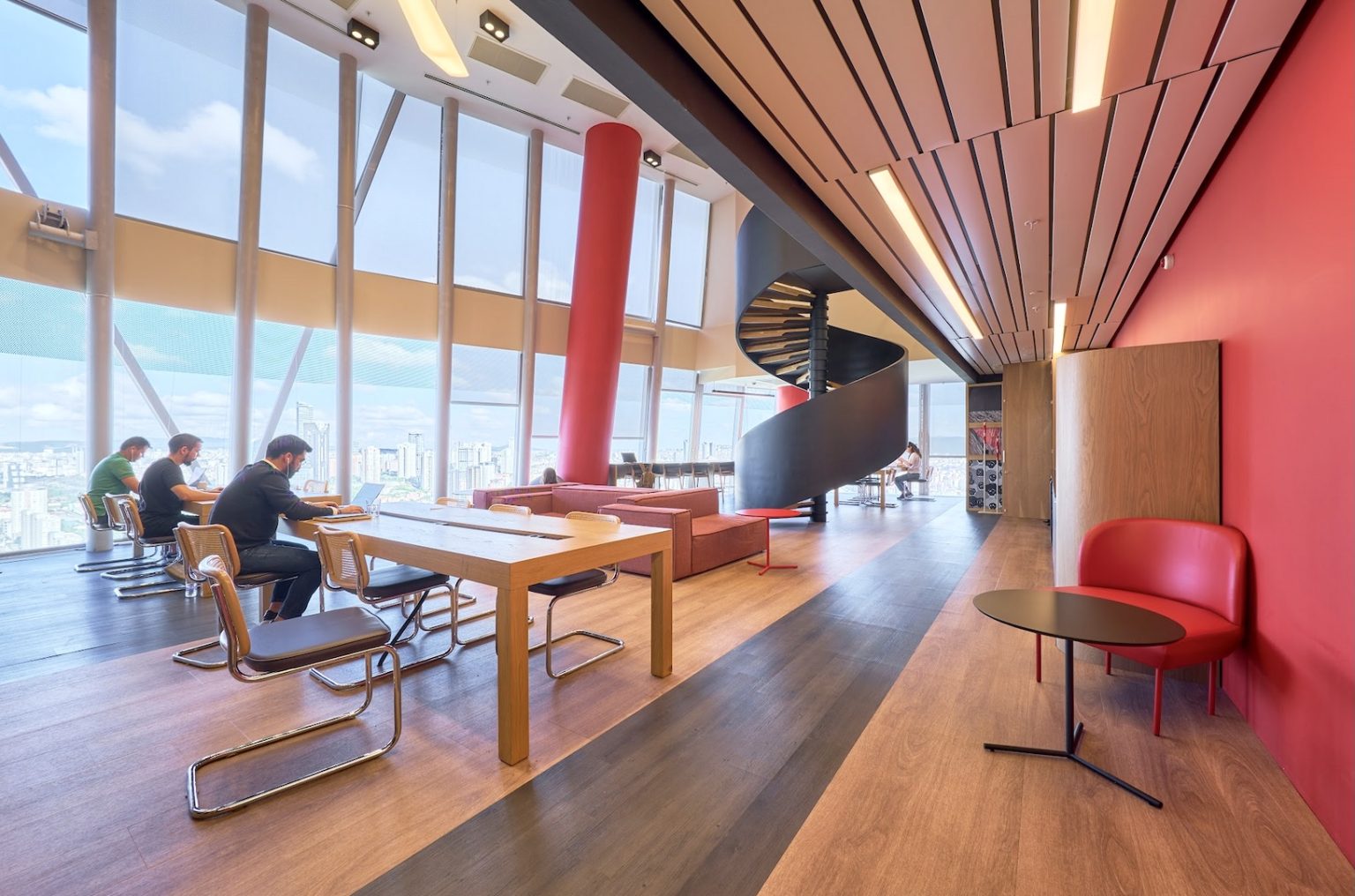 Plaza Cubes Allianz Tower CoWorking